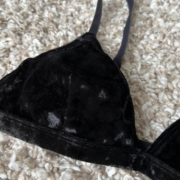 Dynamite Velvet Black Bralette Sz XS - Picture 2 of 4